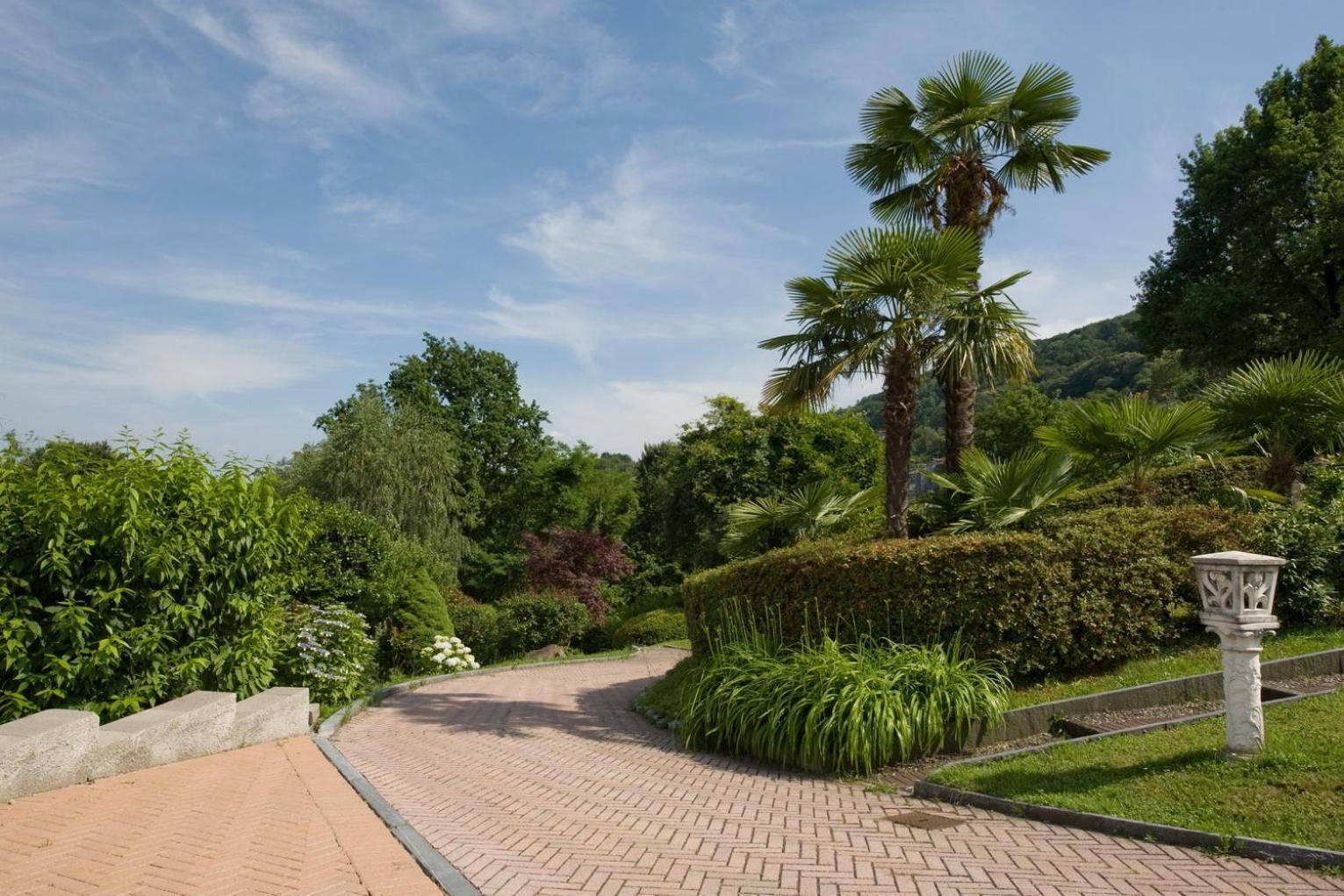 The Cottage On The Lake - Happy Rentals Baveno Exterior photo